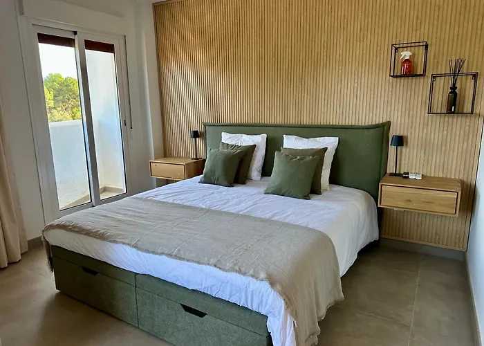 4 Bedroom Duplex Penthouse Califa