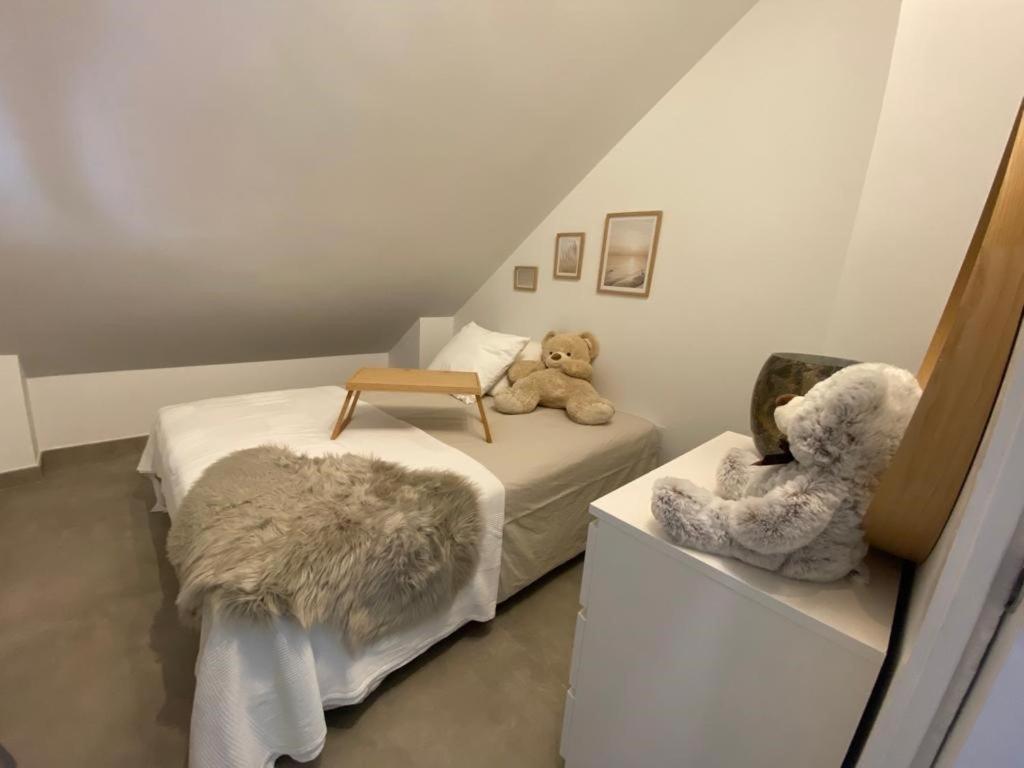 4 Bedroom Duplex Penthouse Califa Apartment